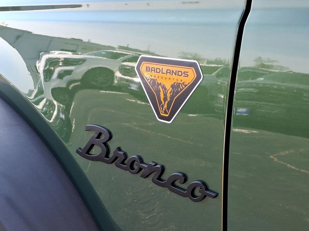 Used 2022 Ford Bronco Badlands w/ Sasquatch Package image 28