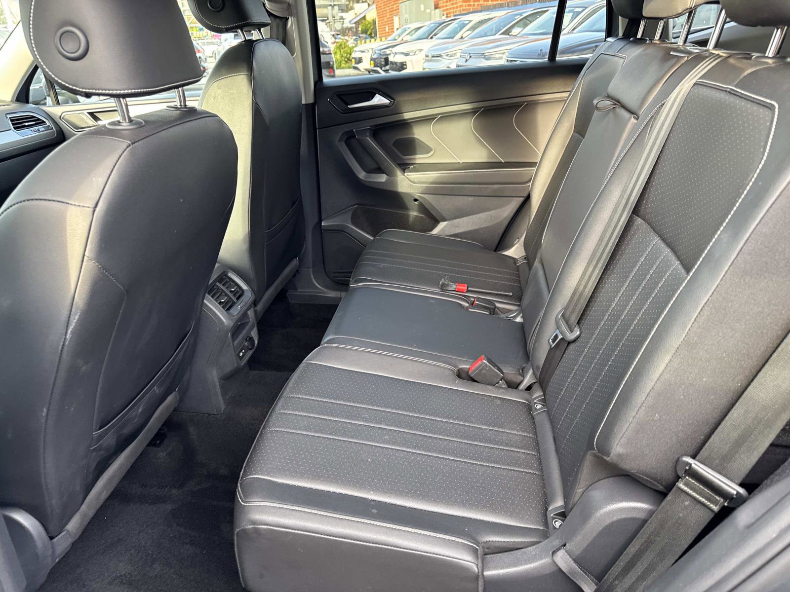 Certified 2023 Volkswagen Tiguan SE image 11