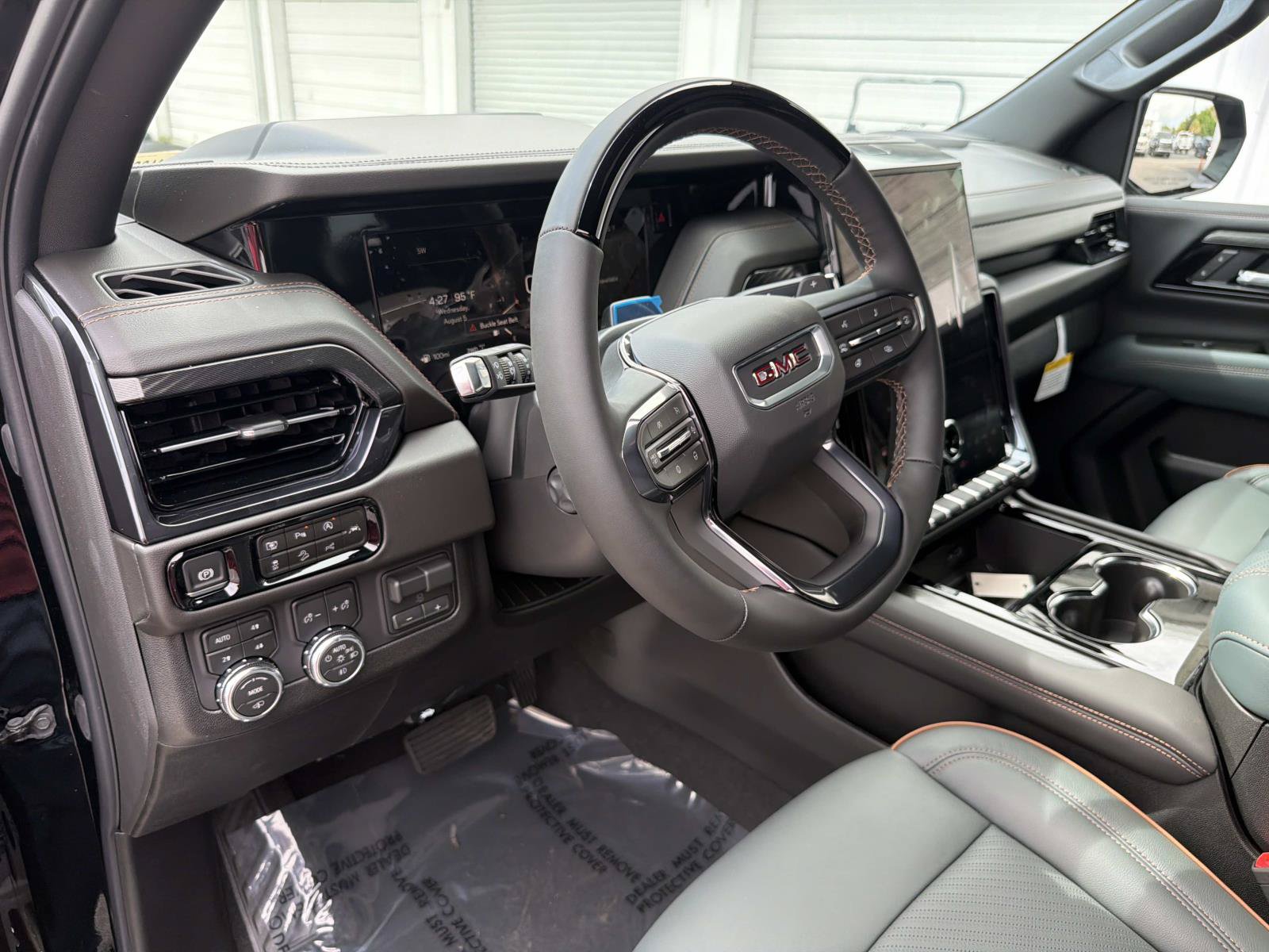 New 2026 GMC Yukon AT4 w/ AT4 Premium Plus Package AWD/4WD image 21