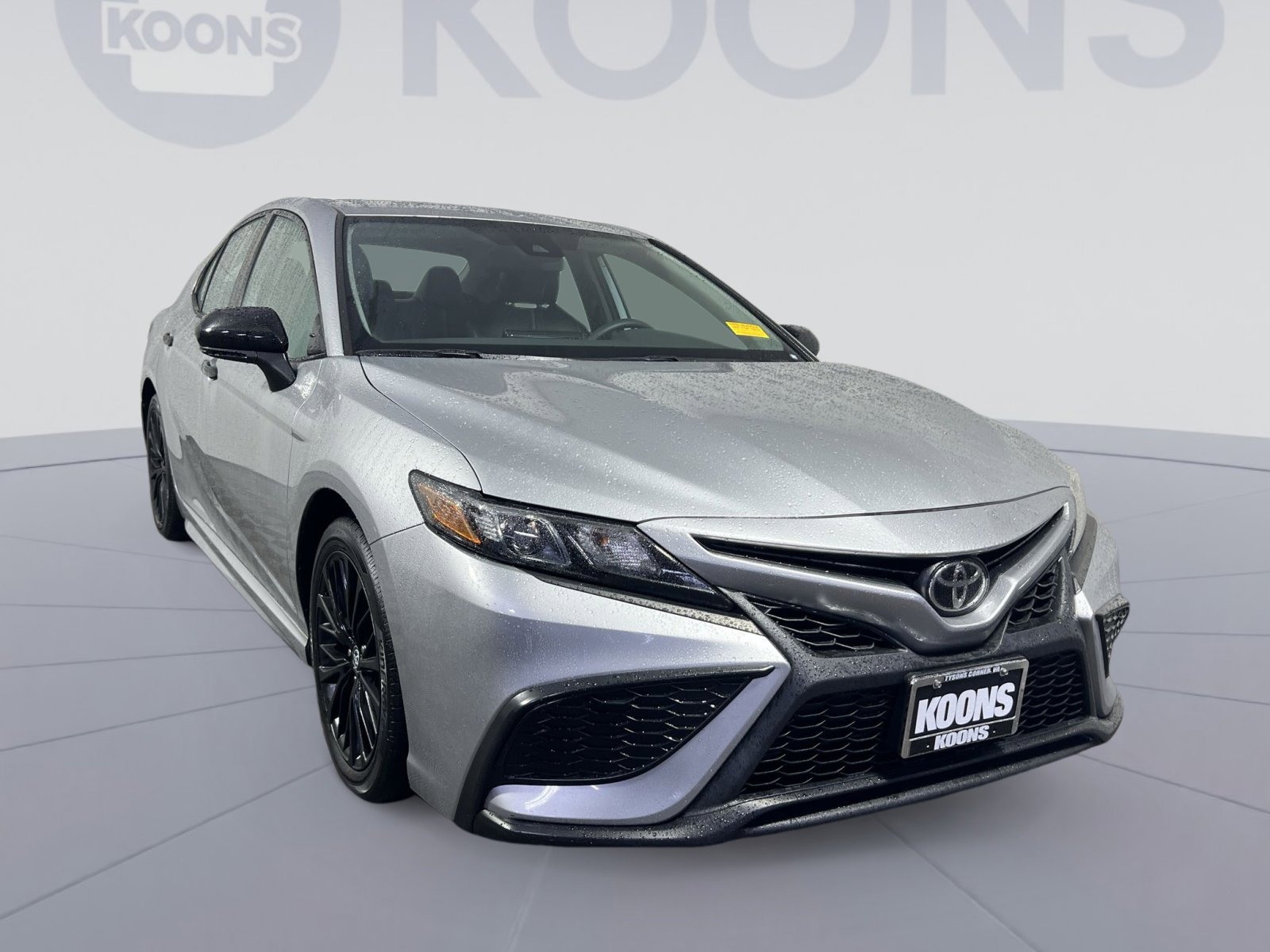 Used 2022 Toyota Camry SE image 10