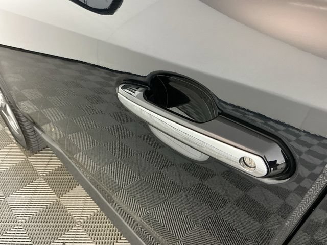 Used 2020 Toyota RAV4 Limited AWD/4WD image 13