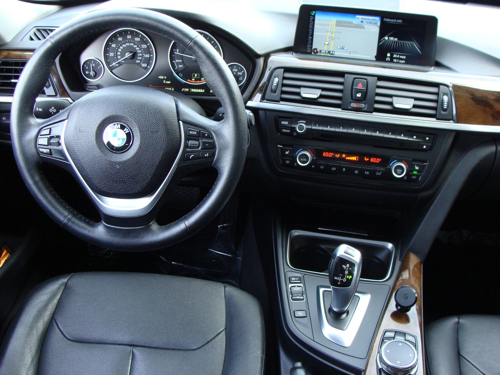 Used 2015 BMW 328i xDrive Sedan AWD/4WD image 9