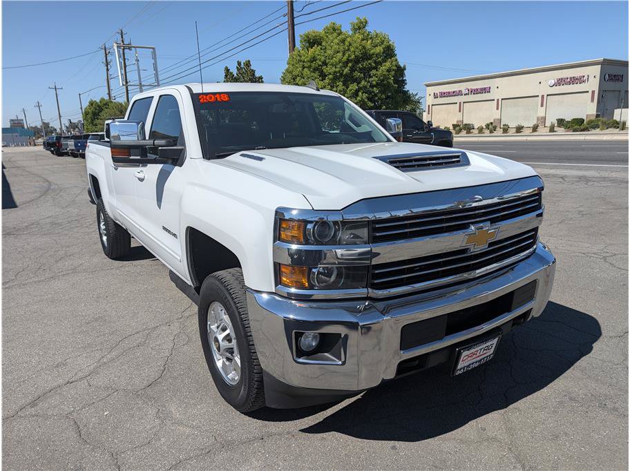 Used 2018 Chevrolet Silverado 2500 LT w/ LT Convenience Package AWD/4WD image 2