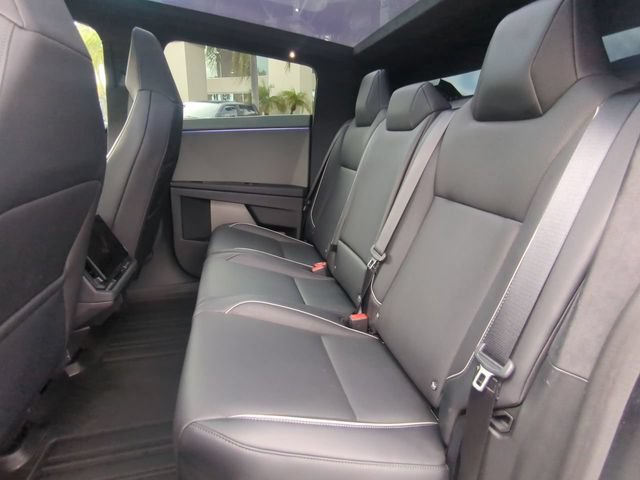 Used 2024 Tesla Cybertruck AWD Crew Cab image 13
