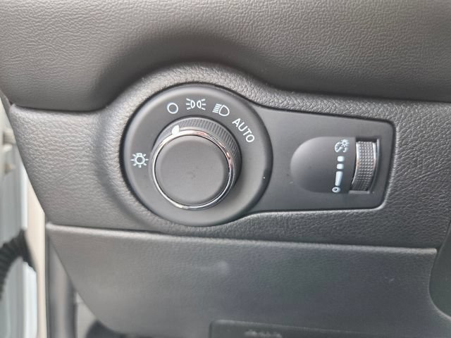 Used 2024 Dodge Durango GT RWD image 23