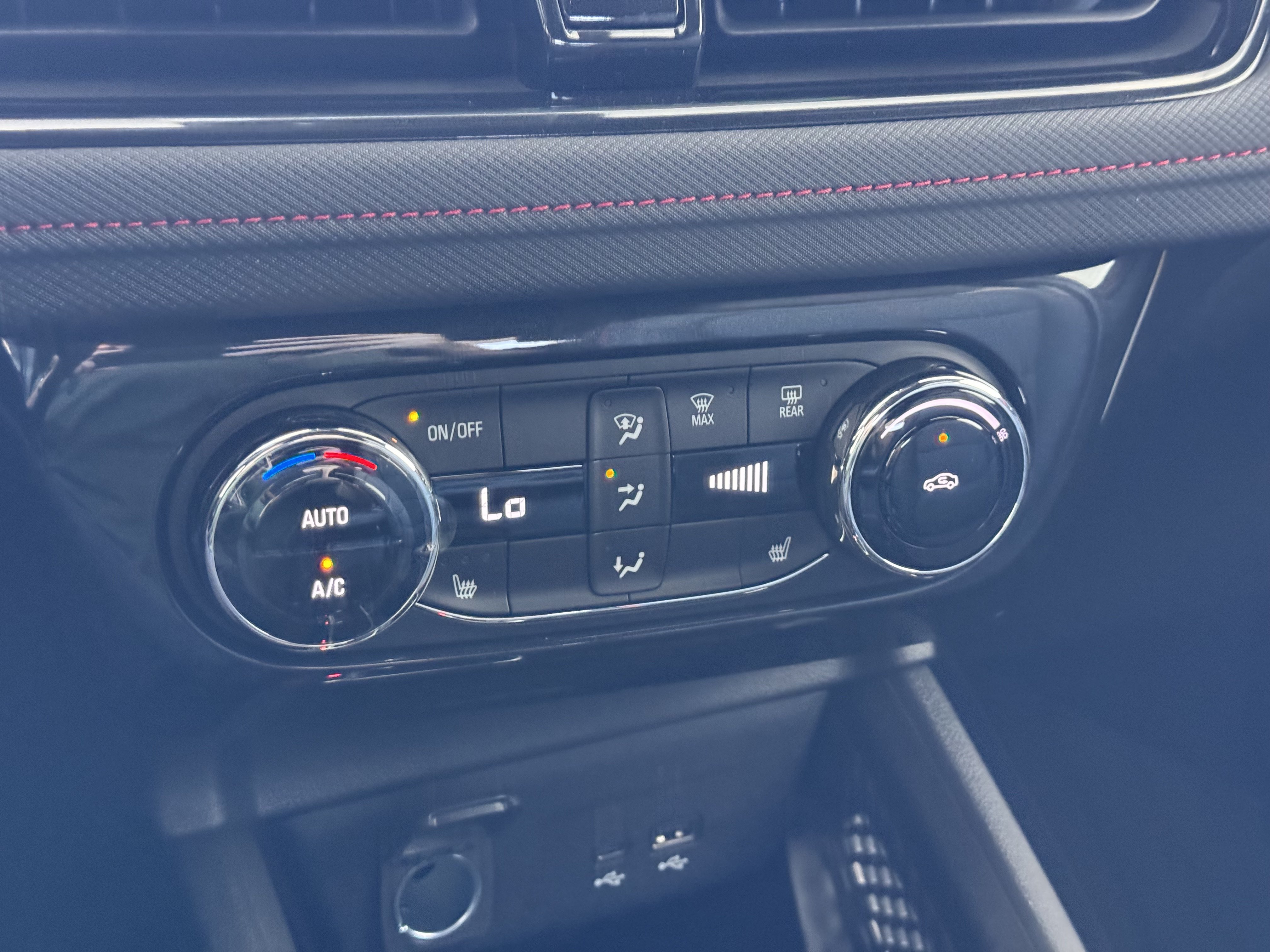New 2026 Chevrolet TrailBlazer RS w/ Convenience Package AWD/4WD image 19