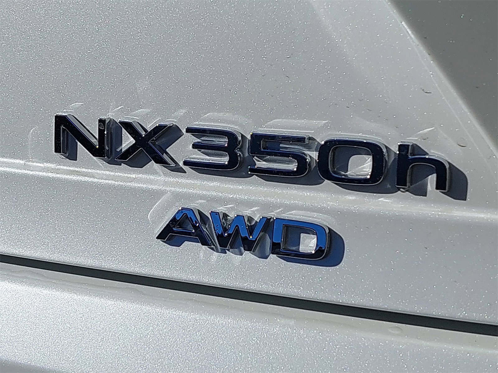 Used 2025 Lexus NX 350h AWD w/ Premium Package image 40