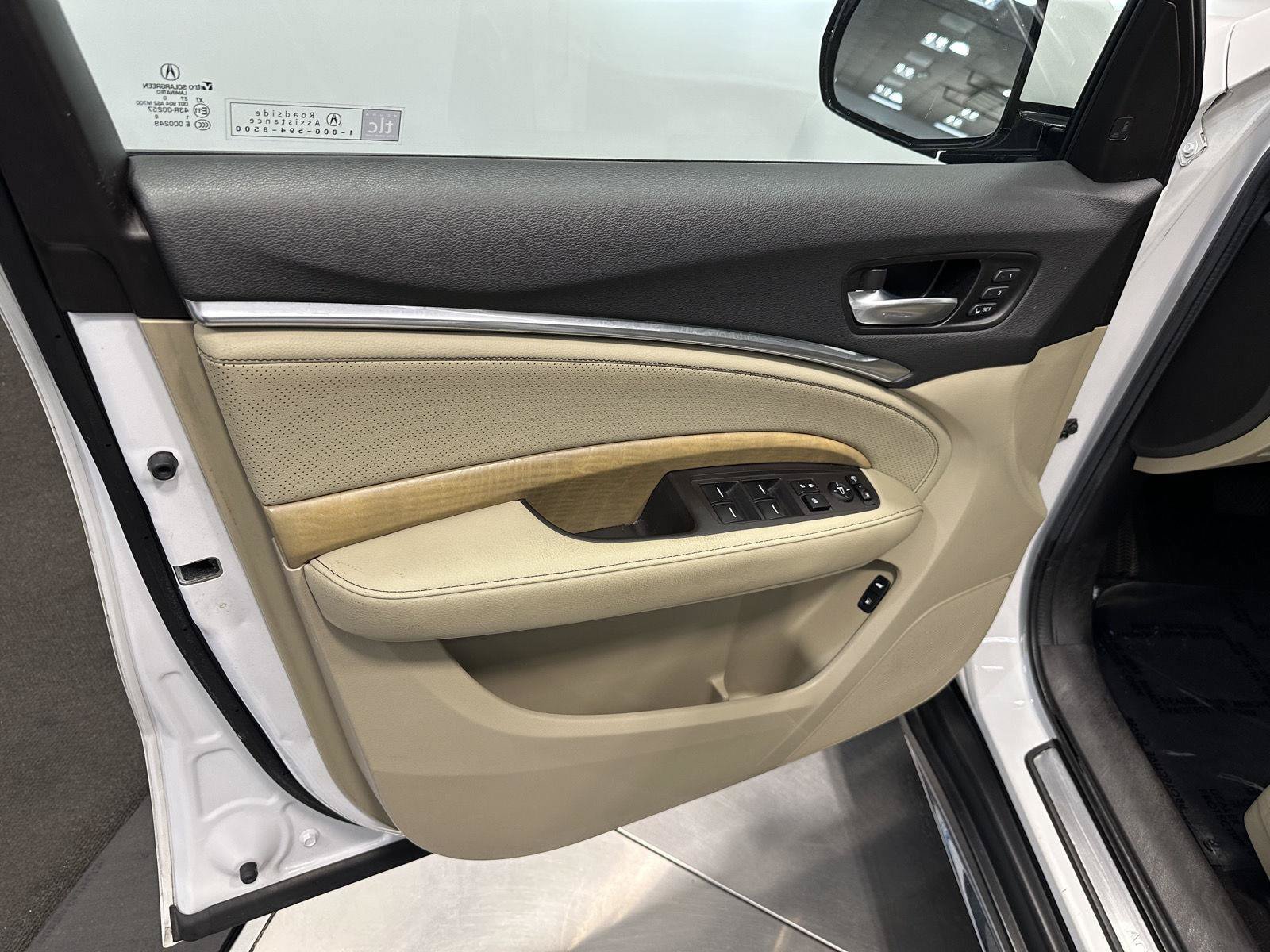 Used 2020 Acura MDX w/ Technology Package AWD/4WD image 9