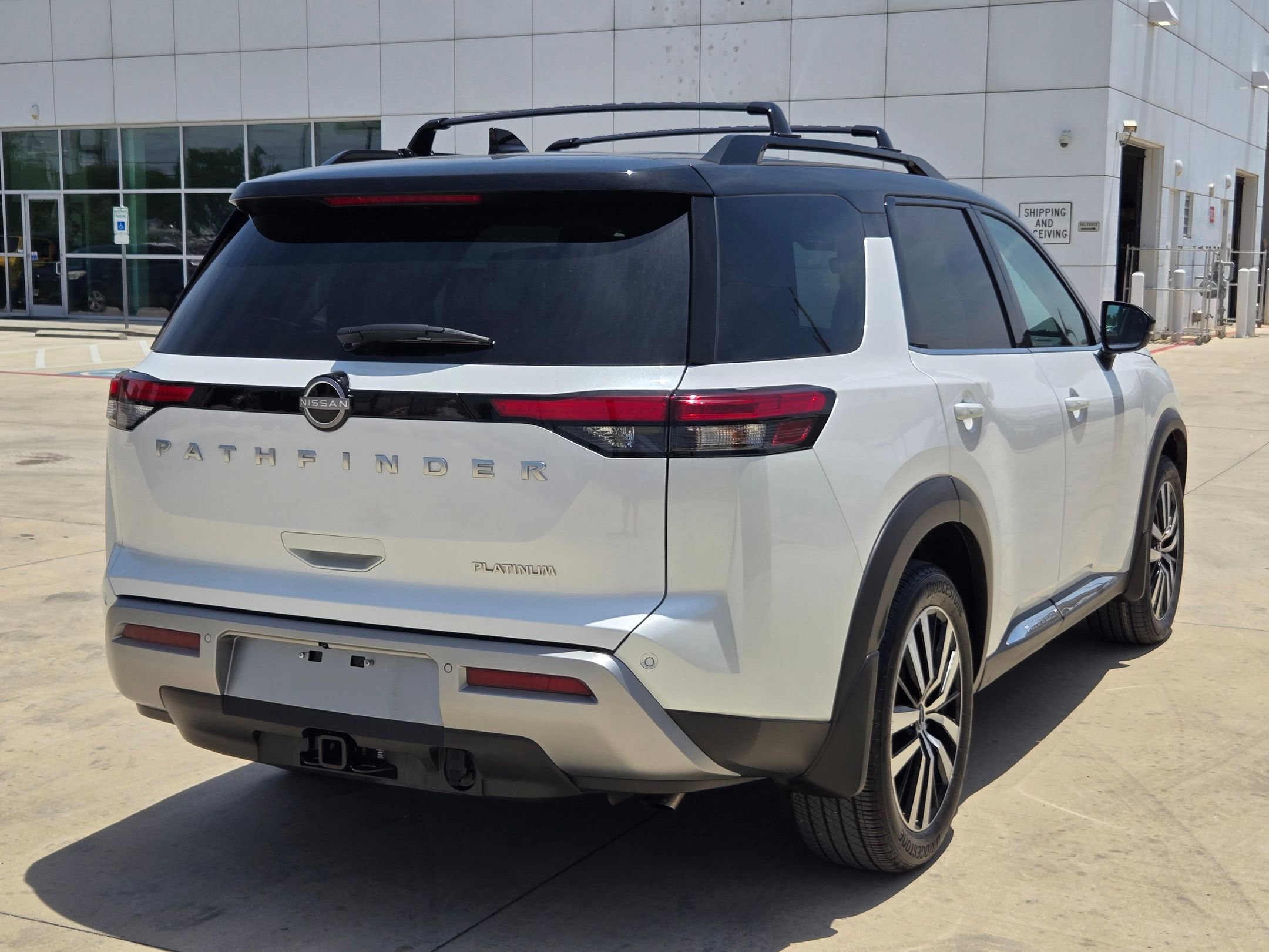Used 2025 Nissan Pathfinder Platinum w/ Cargo Package FWD image 7