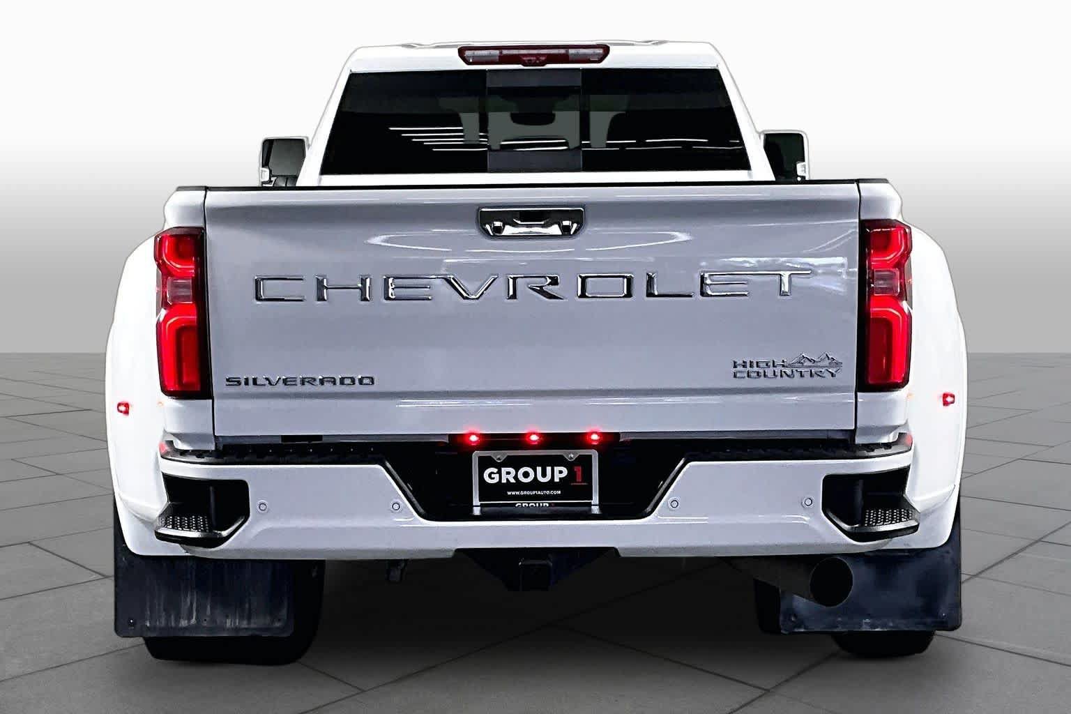 Certified 2026 Chevrolet Silverado 3500 High Country w/ High Country Premium Package AWD/4WD image 5