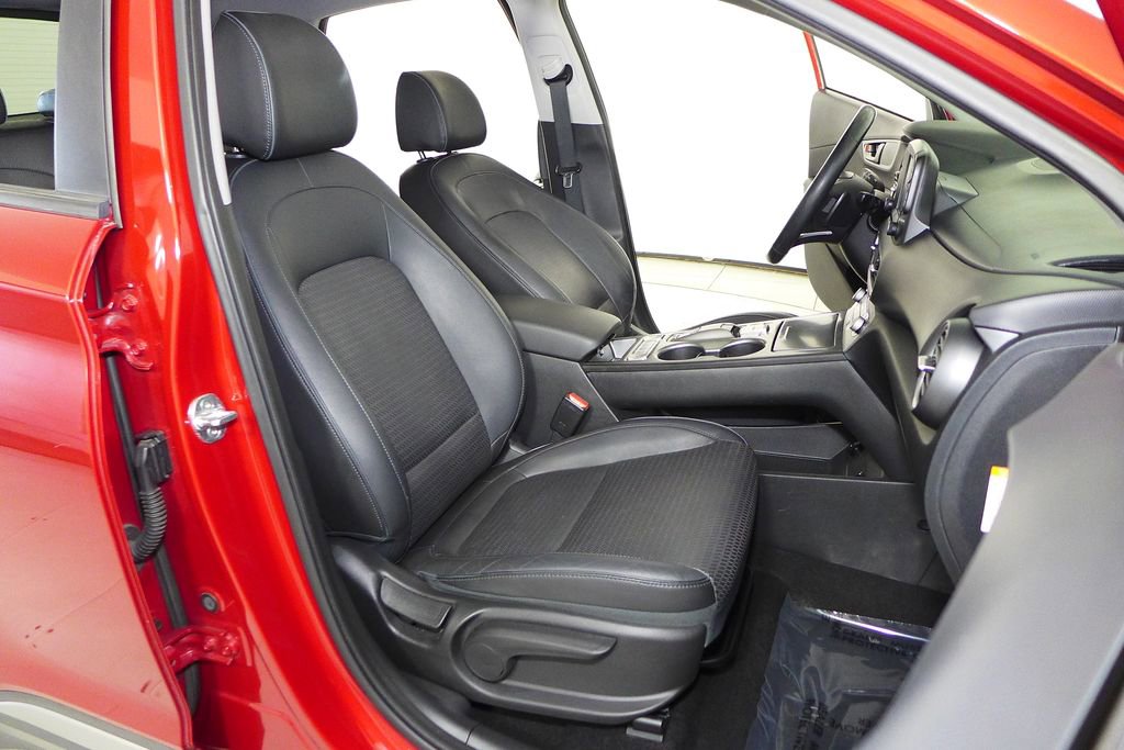 Used 2019 Hyundai Kona Limited image 19