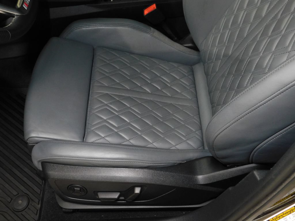 Used 2022 Audi S3 Prestige AWD/4WD image 31