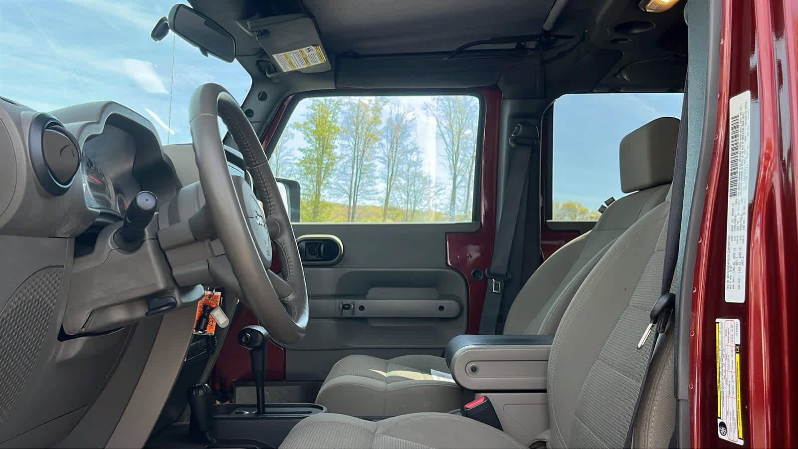 Used 2007 Jeep Wrangler Unlimited Sahara AWD/4WD image 10