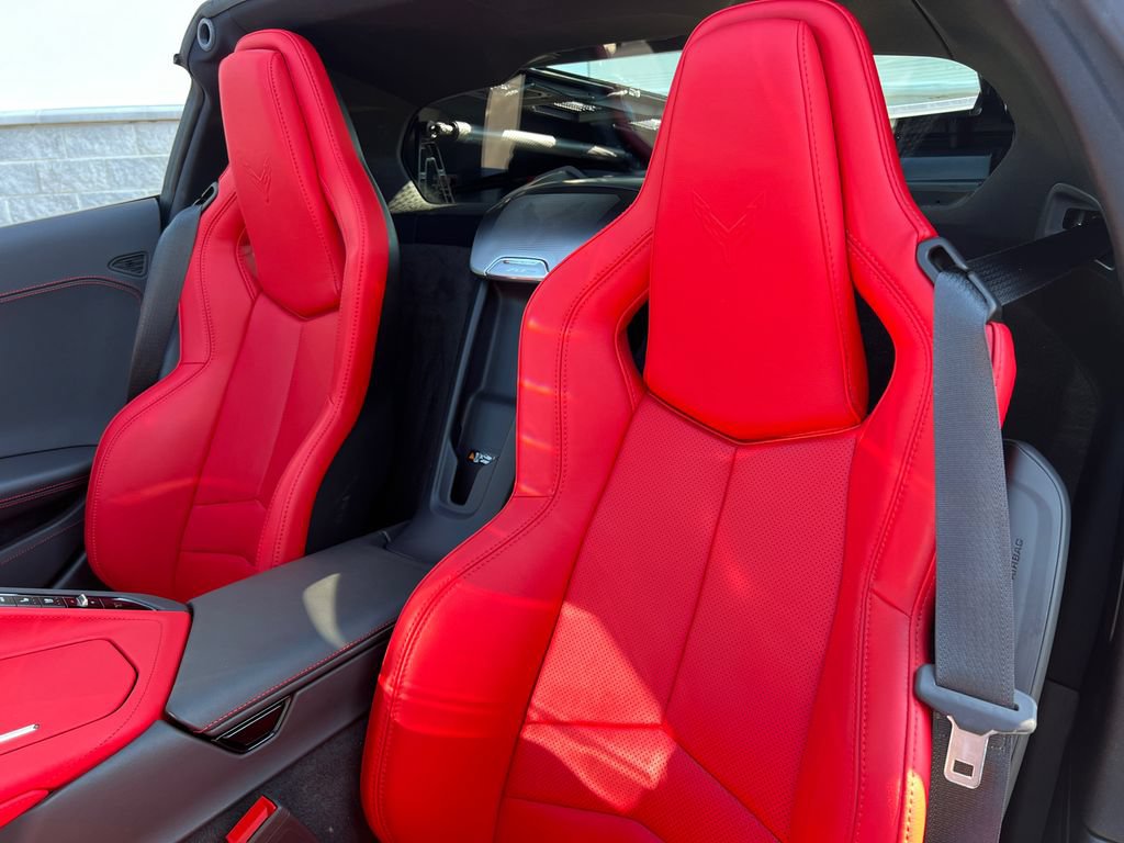 Used 2023 Chevrolet Corvette Stingray Preferred Cpe w/ Z51 Performance Package RWD image 13