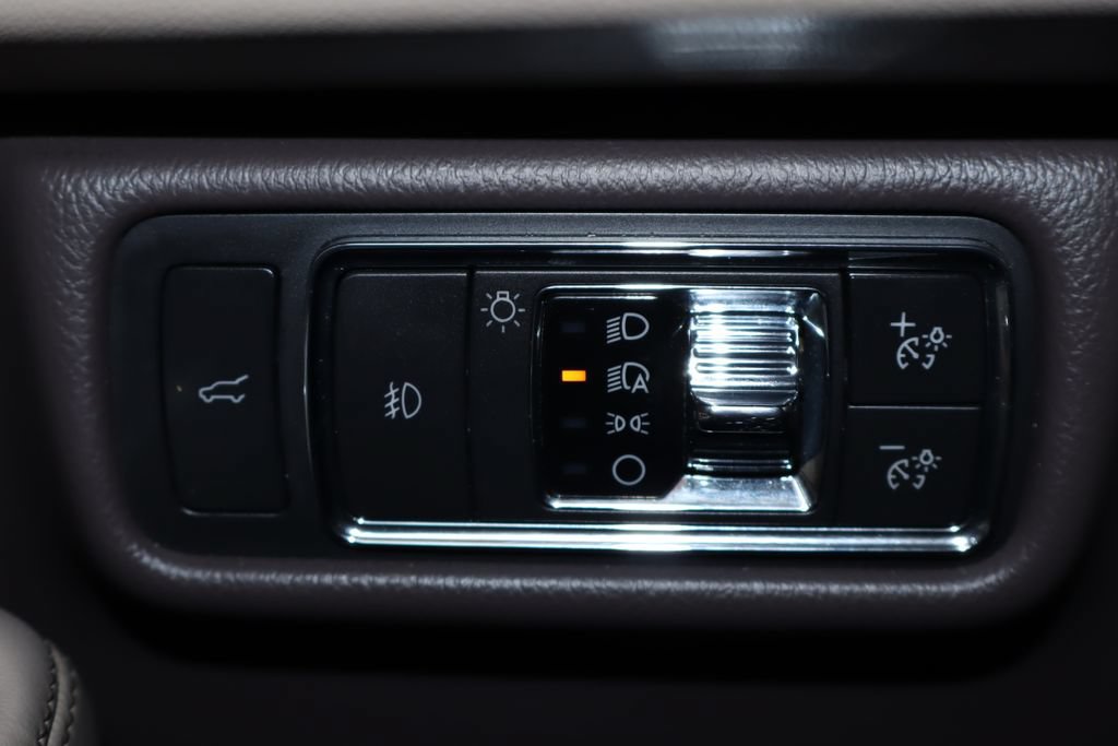 Used 2021 Lincoln Aviator Reserve w/ Equipment Group 201A RWD image 24