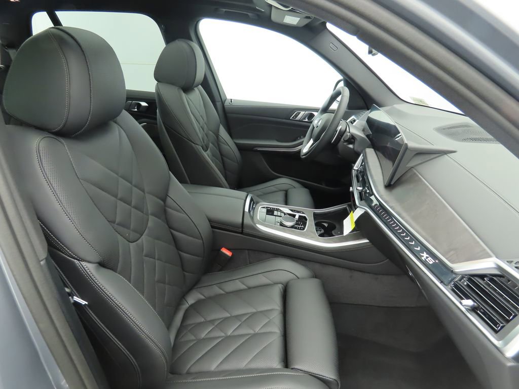 Certified 2026 BMW X5 sDrive40i w/ Parking Assistance Package RWD image 22