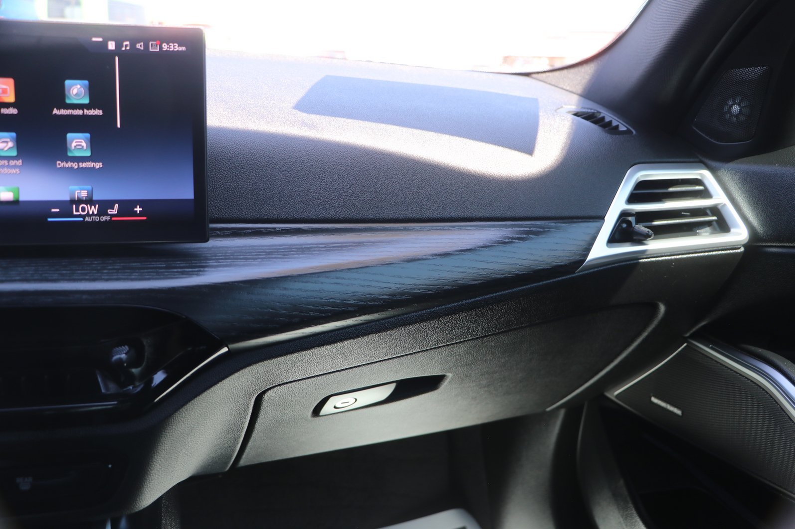 Used 2025 BMW 330i Sedan RWD image 28