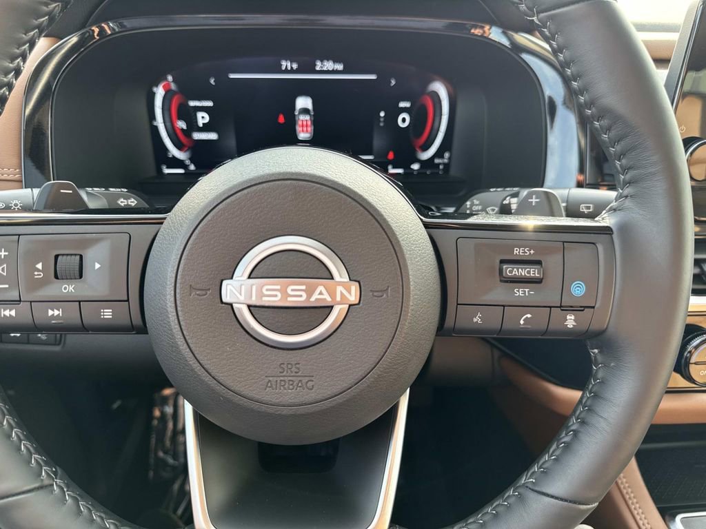 Used 2024 Nissan Pathfinder Platinum w/ Cargo Package image 19