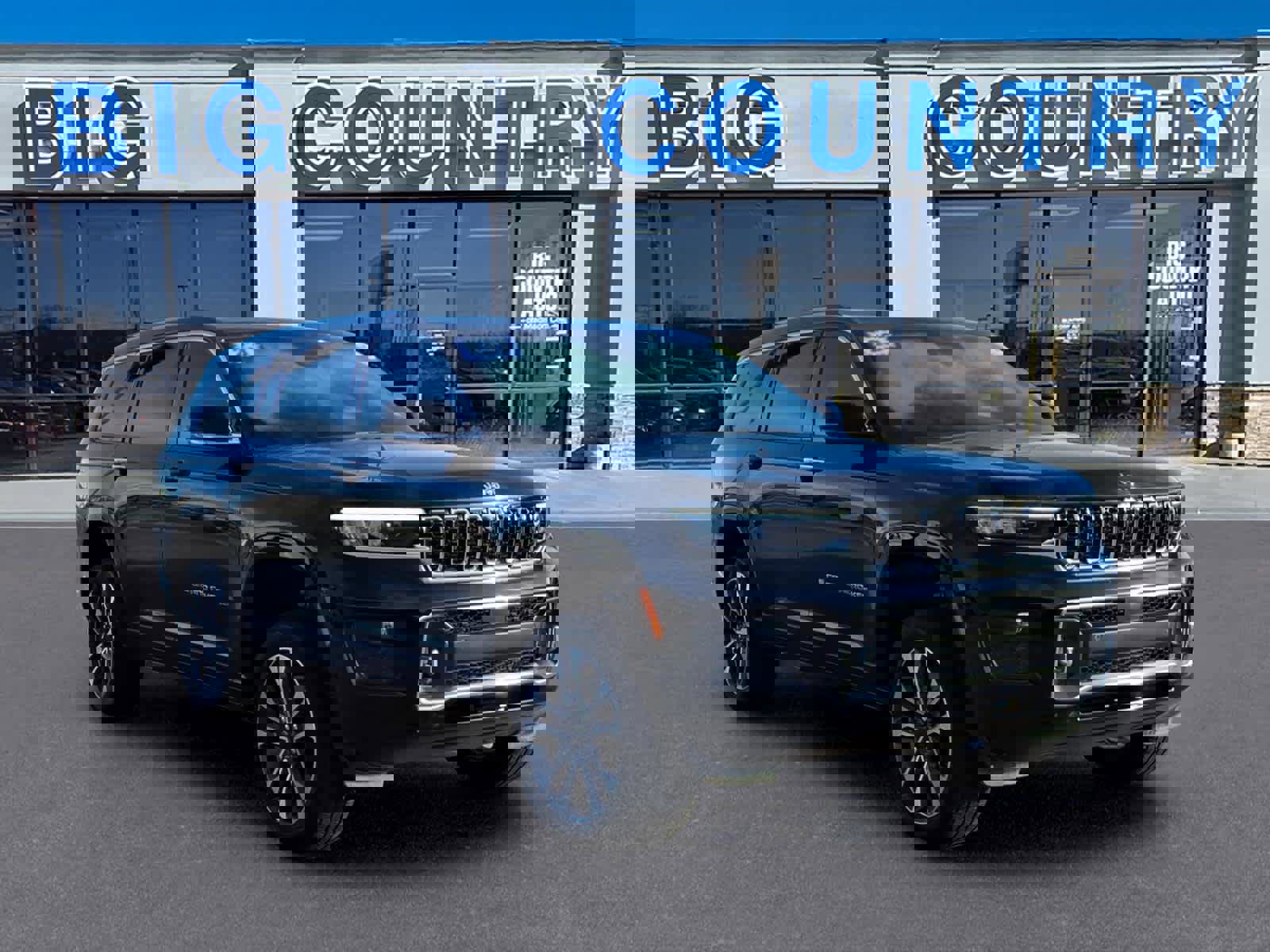 Used 2023 Jeep Grand Cherokee L Overland w/ Advanced Protech Group III image 8