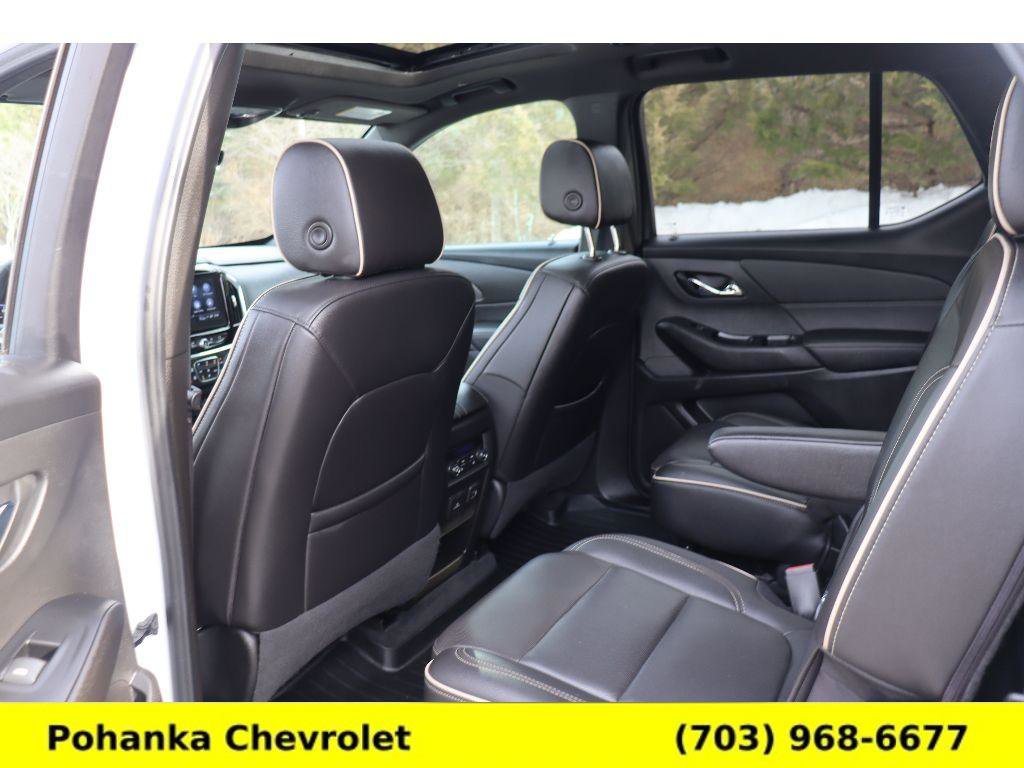 Used 2023 Chevrolet Traverse Premier image 24