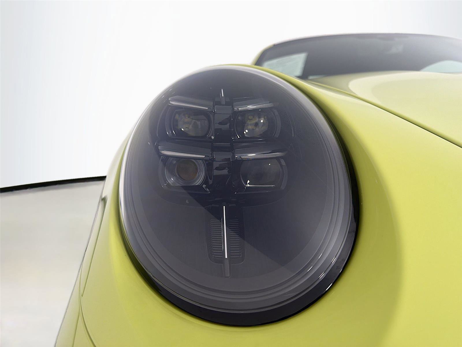 Certified 2025 Porsche 911 Carrera 4 GTS image 25