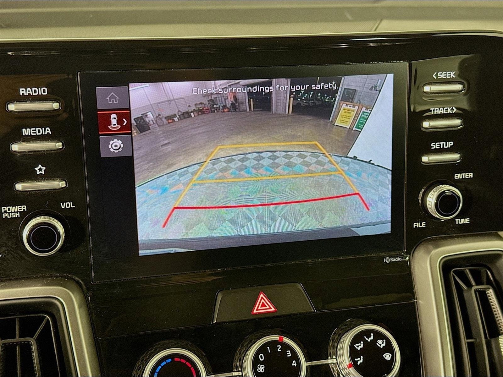 Certified 2022 Kia Sorento LX image 15