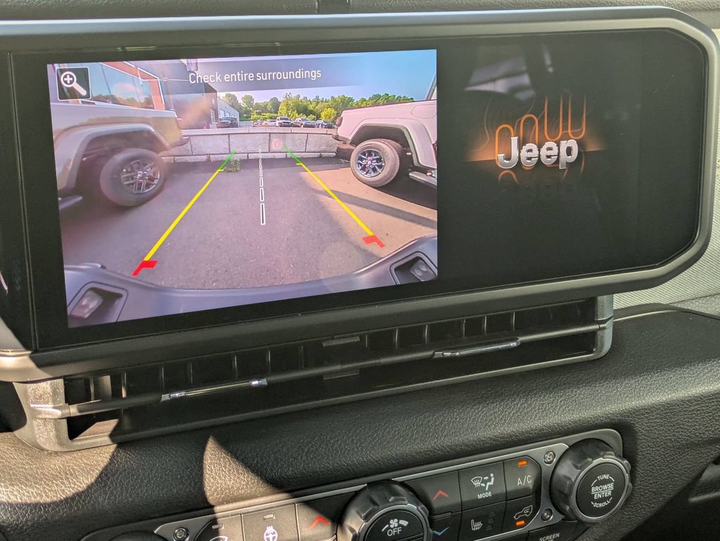 New 2026 Jeep Gladiator Sport AWD/4WD image 15