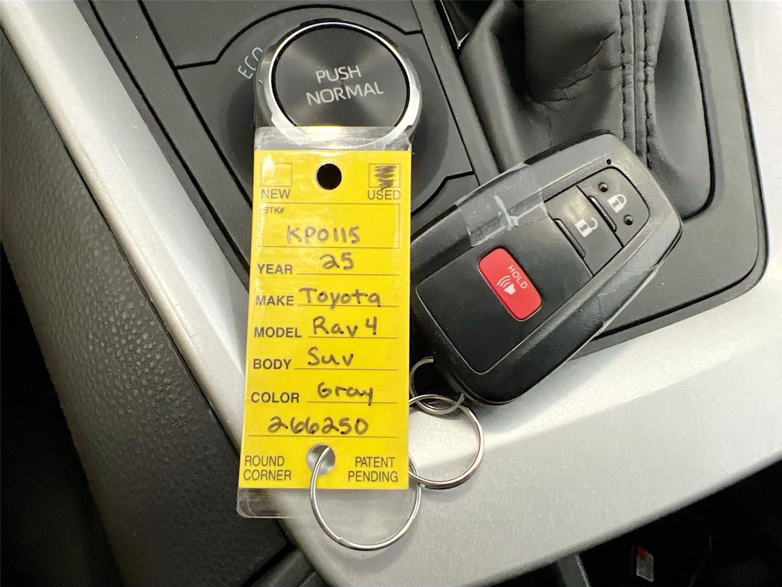 Used 2025 Toyota RAV4 XLE image 13