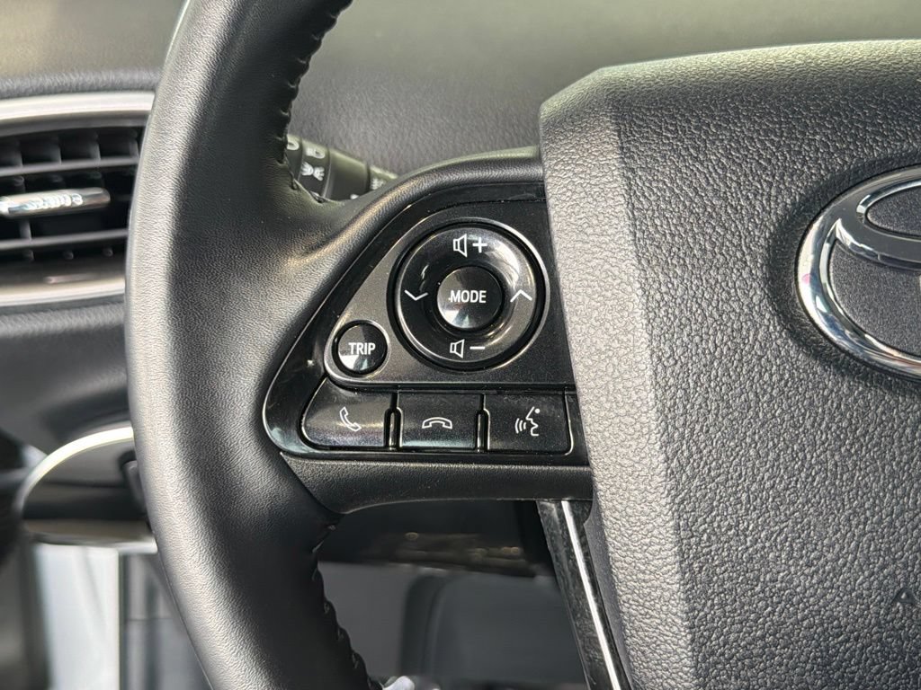 Certified 2020 Toyota Prius Prime Limited FWD image 24