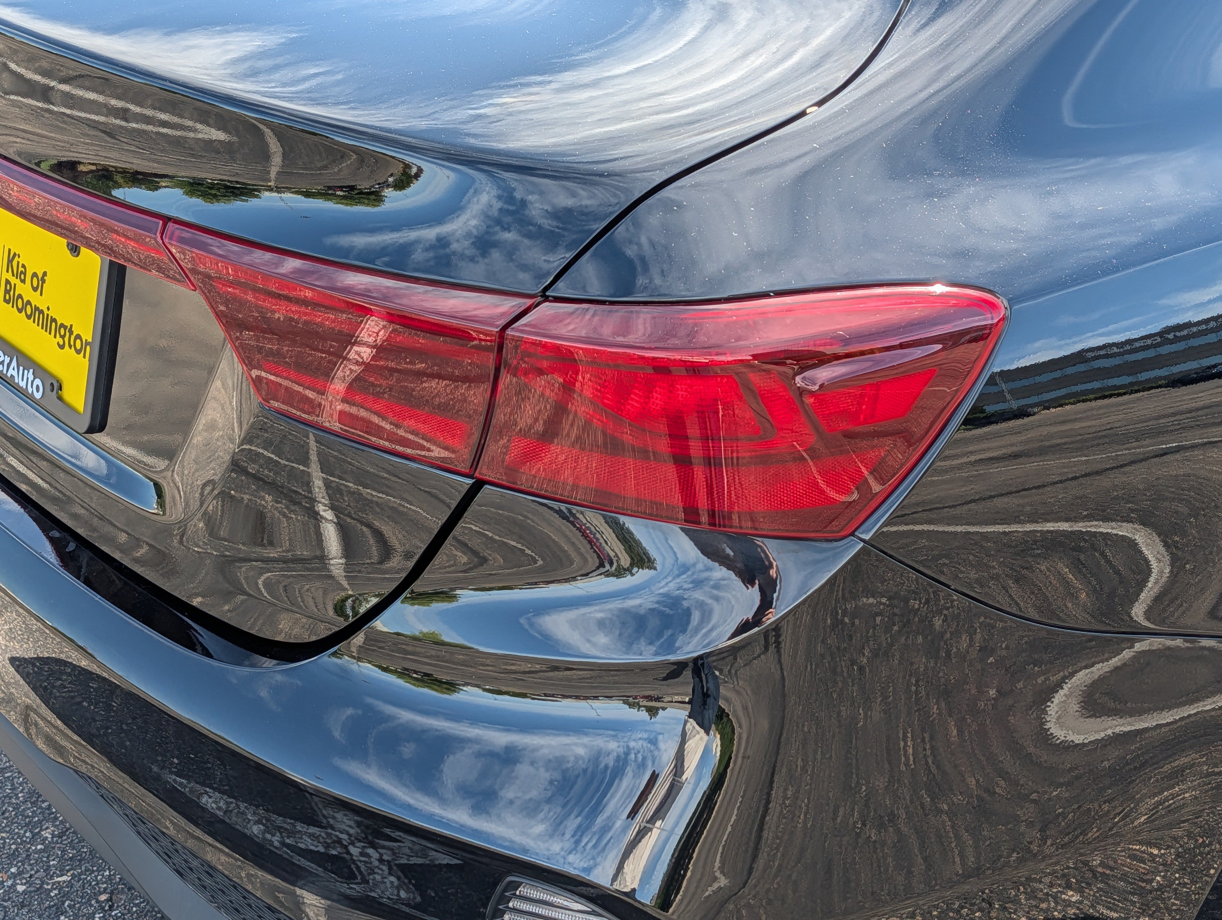 Certified 2024 Kia Forte LXS w/ LXS Technology Package FWD image 17