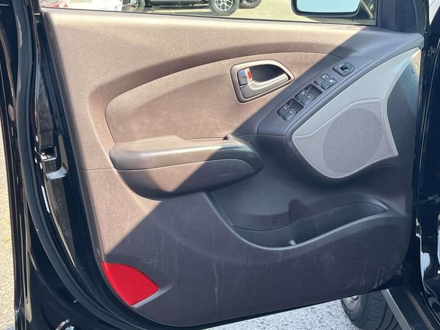 Used 2015 Hyundai Tucson GLS w/ Option Group 02 FWD image 14
