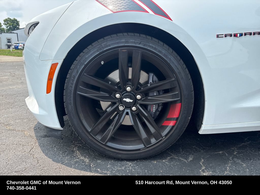 Used 2018 Chevrolet Camaro SS w/ Redline Edition RWD image 21