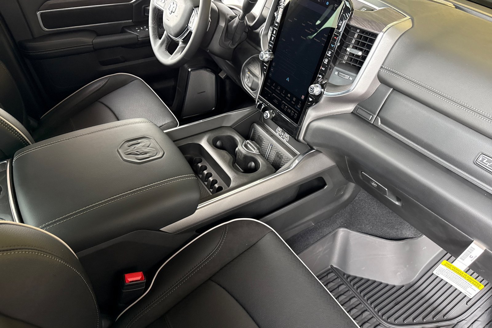 New 2026 RAM 3500 Laramie AWD/4WD image 15