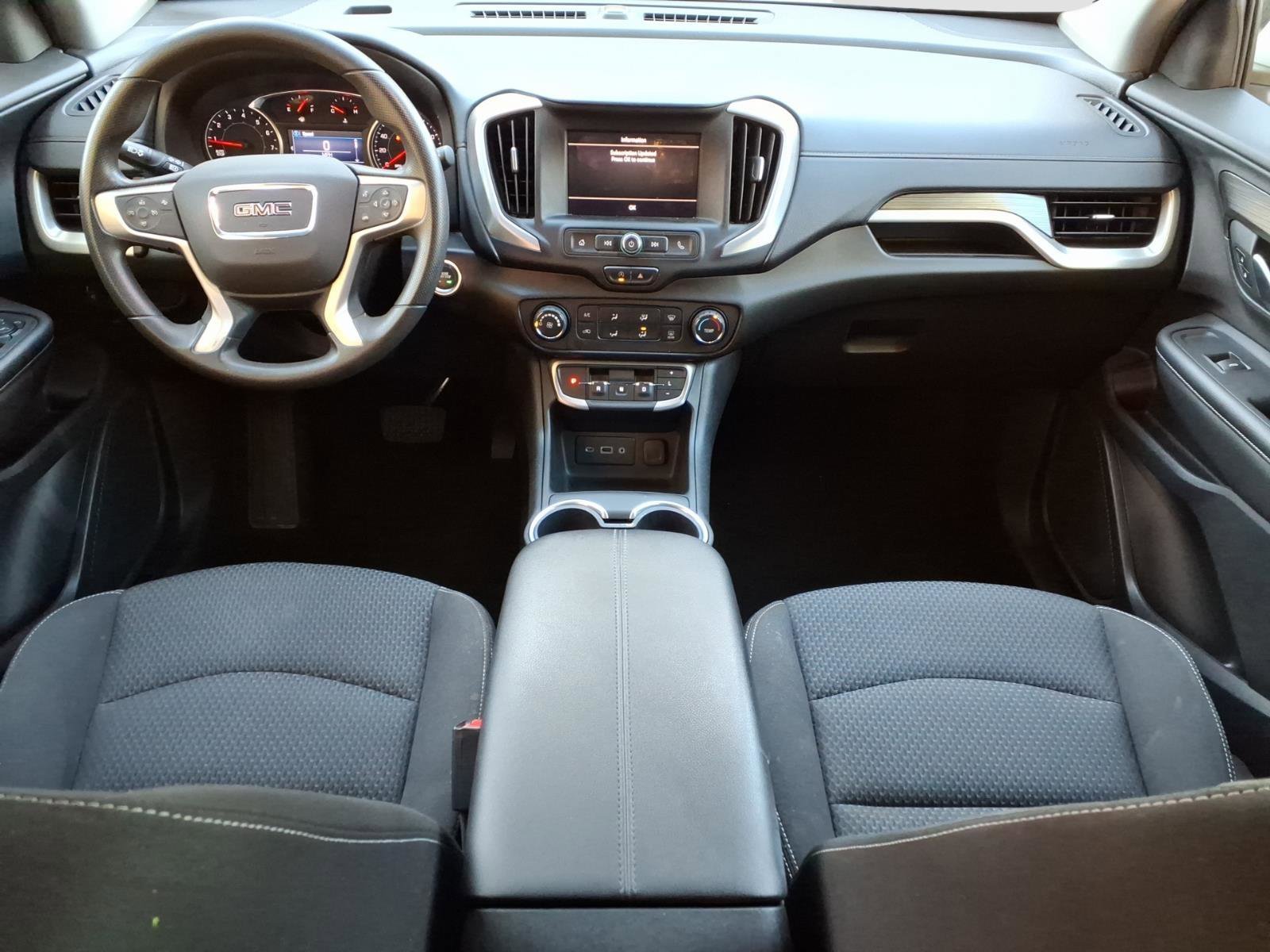 Used 2022 GMC Terrain SLE image 10
