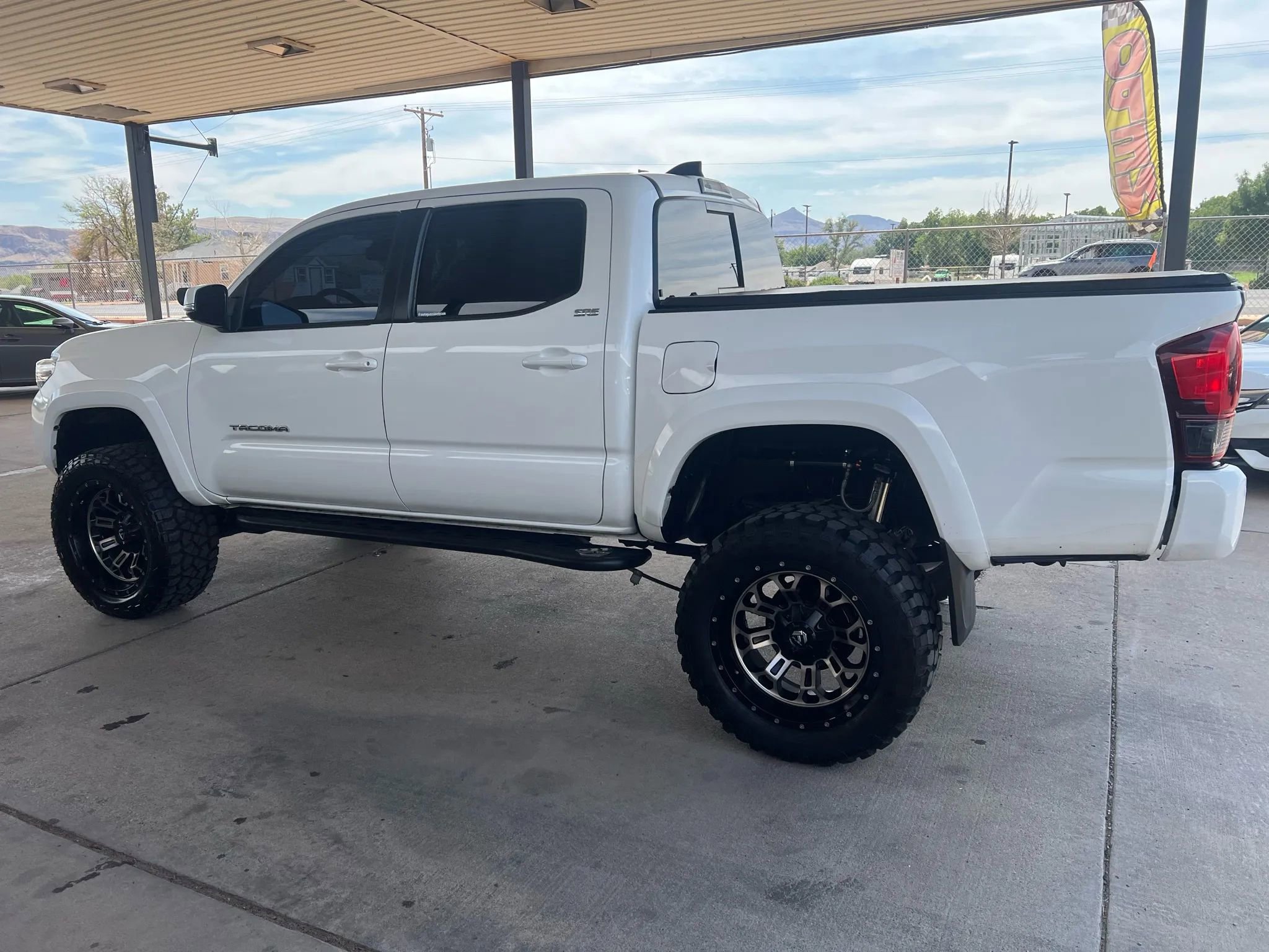 Used 2021 Toyota Tacoma SR5 image 7