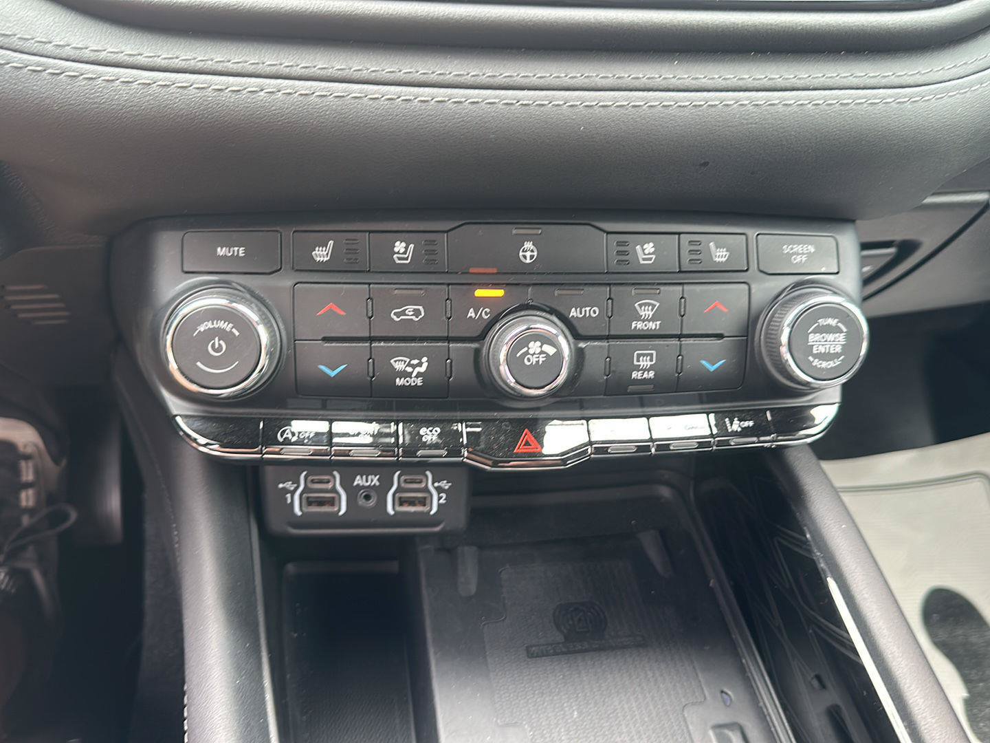 Used 2021 Dodge Durango Citadel w/ Premium Entertainment Group AWD/4WD image 35