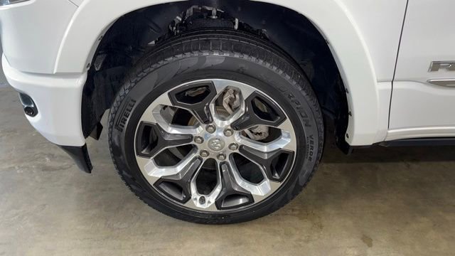 Used 2022 RAM 1500 Limited w/ Body-Colour Bumper Group image 8