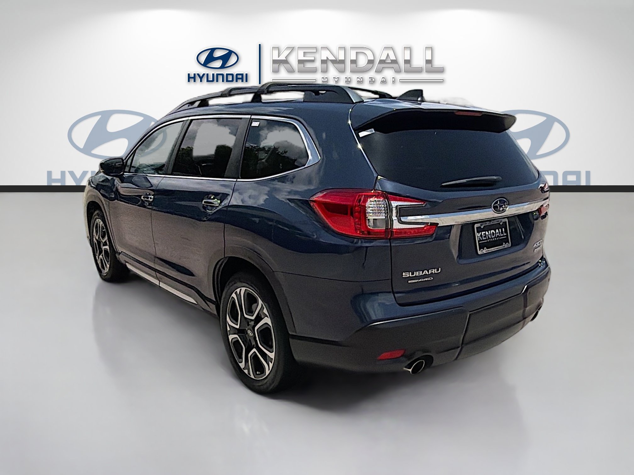 Used 2024 Subaru Ascent Touring AWD/4WD image 5