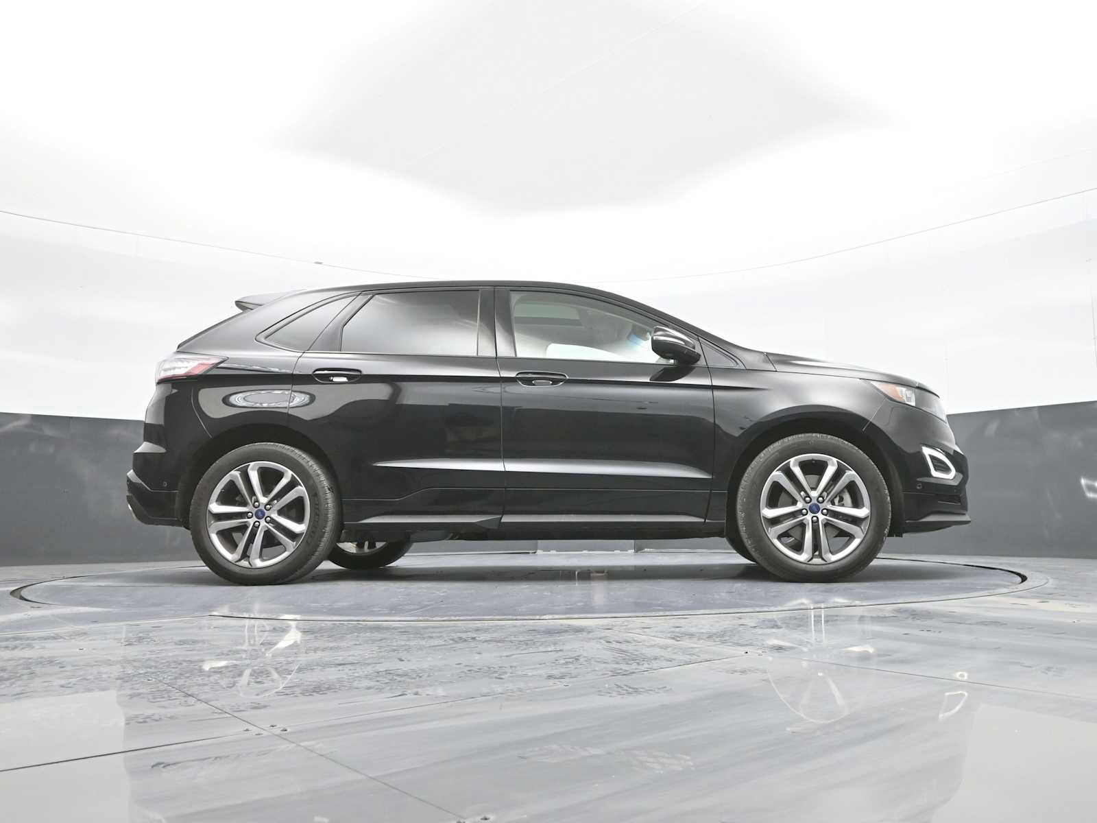 Used 2017 Ford Edge Sport w/ Equipment Group 401A image 43