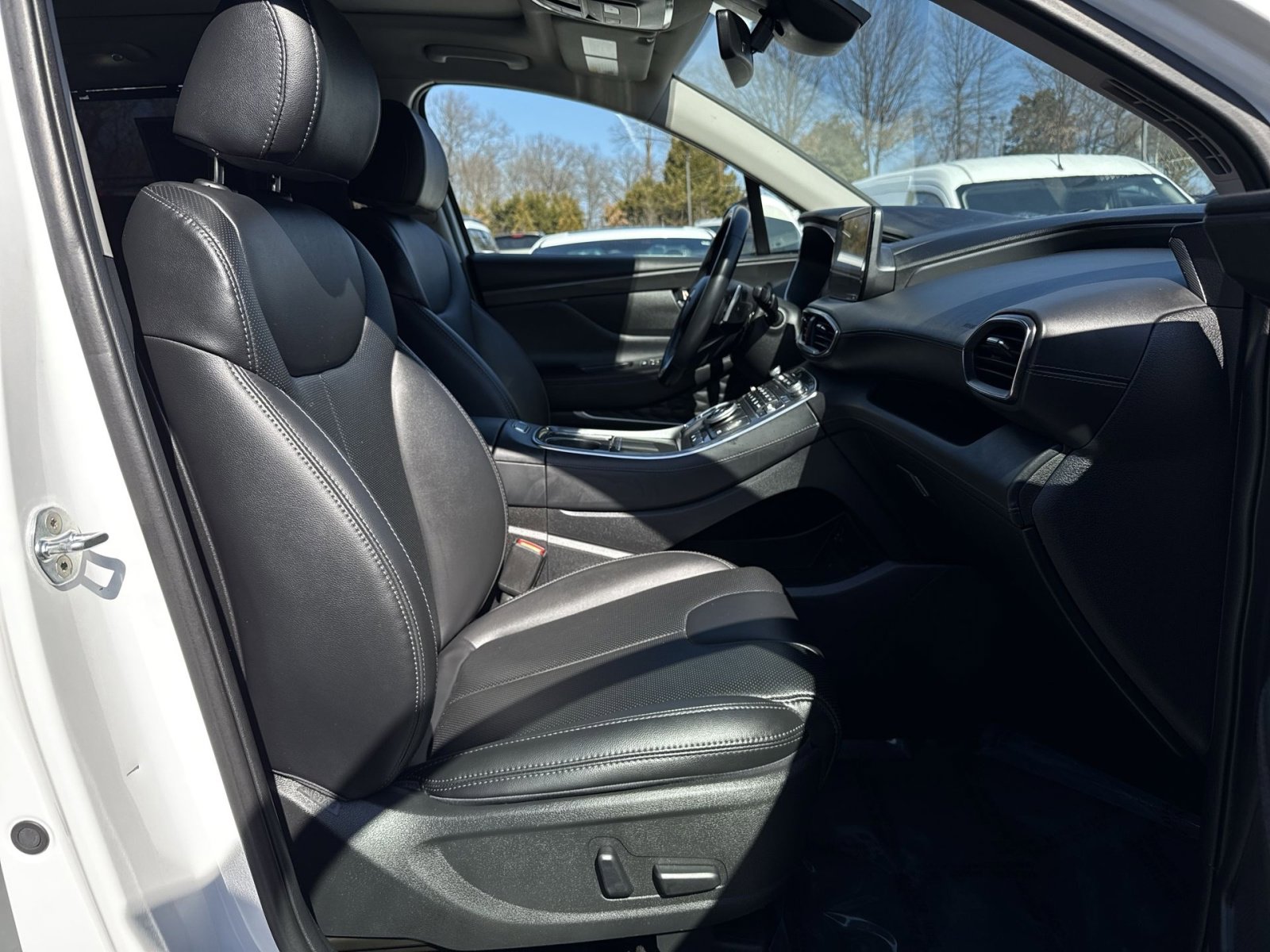 Certified 2023 Hyundai Santa Fe SEL w/ Premium Package image 27