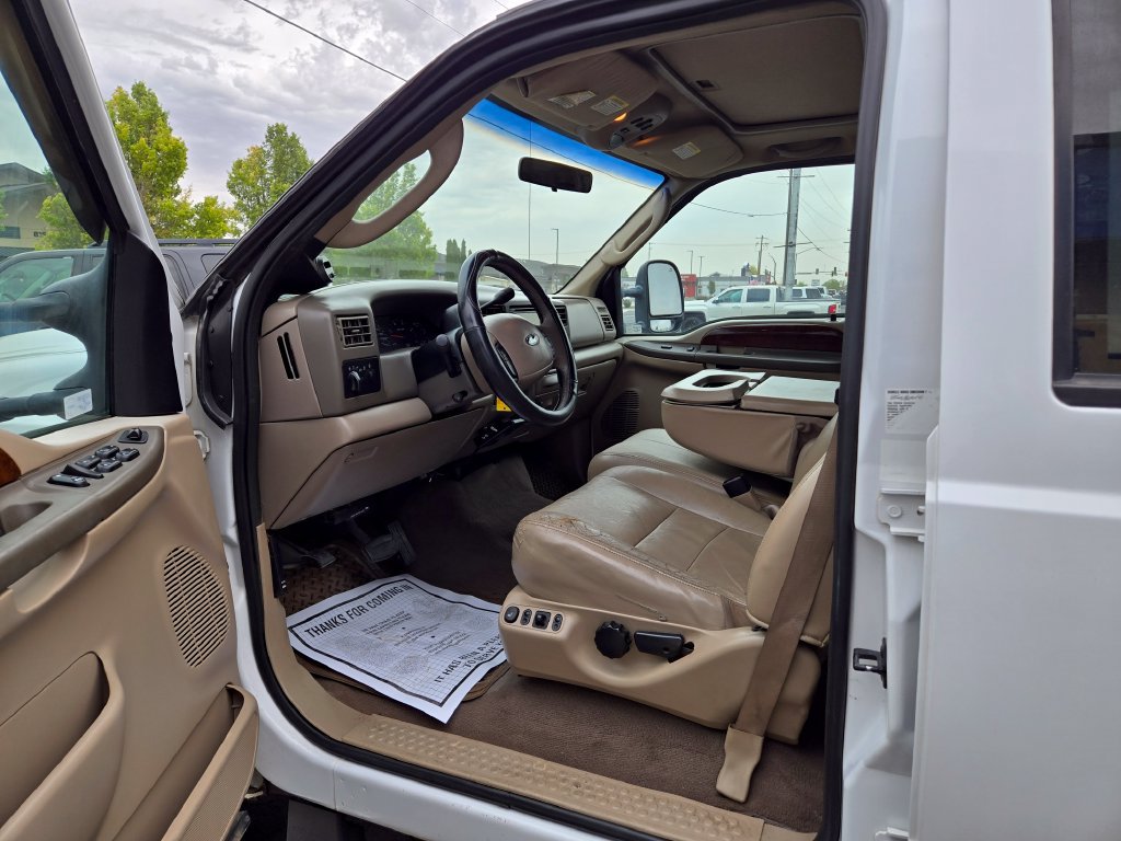Used 2004 Ford F350 Lariat AWD/4WD image 13