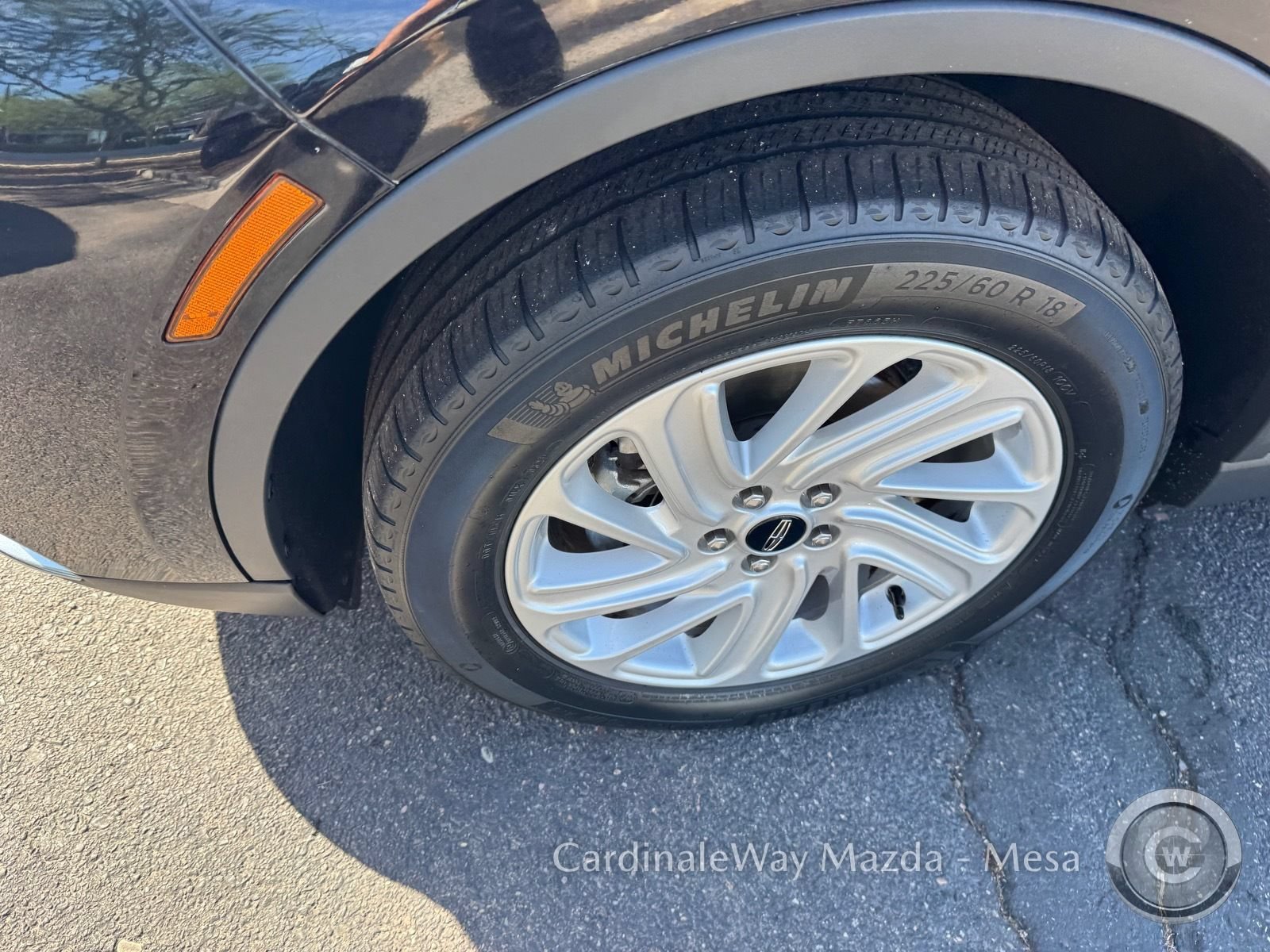 Used 2021 Lincoln Corsair AWD image 10