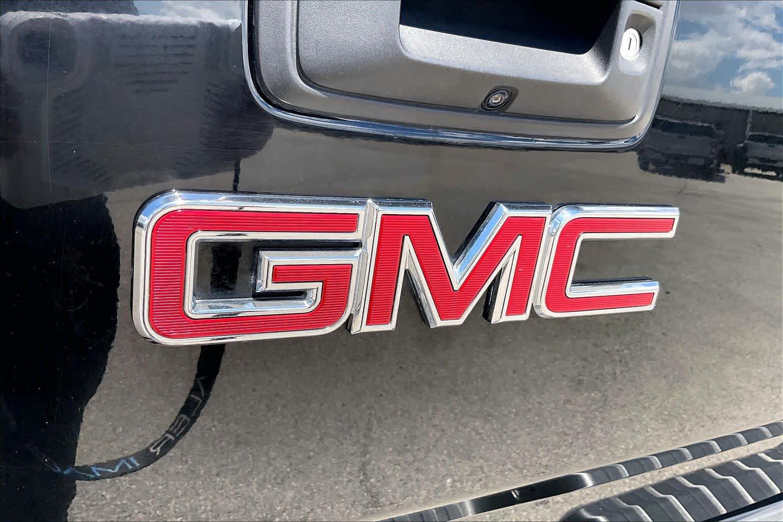 Used 2017 GMC Canyon 2WD Crew Cab w/ Convenience Package image 26