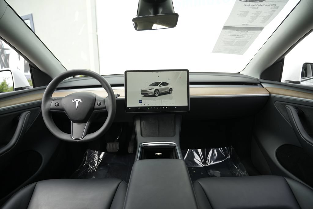 Used 2023 Tesla Model Y AWD image 42