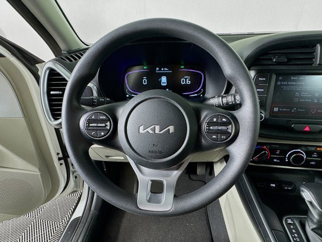 Certified 2023 Kia Soul LX w/ LX Technology Package FWD image 11