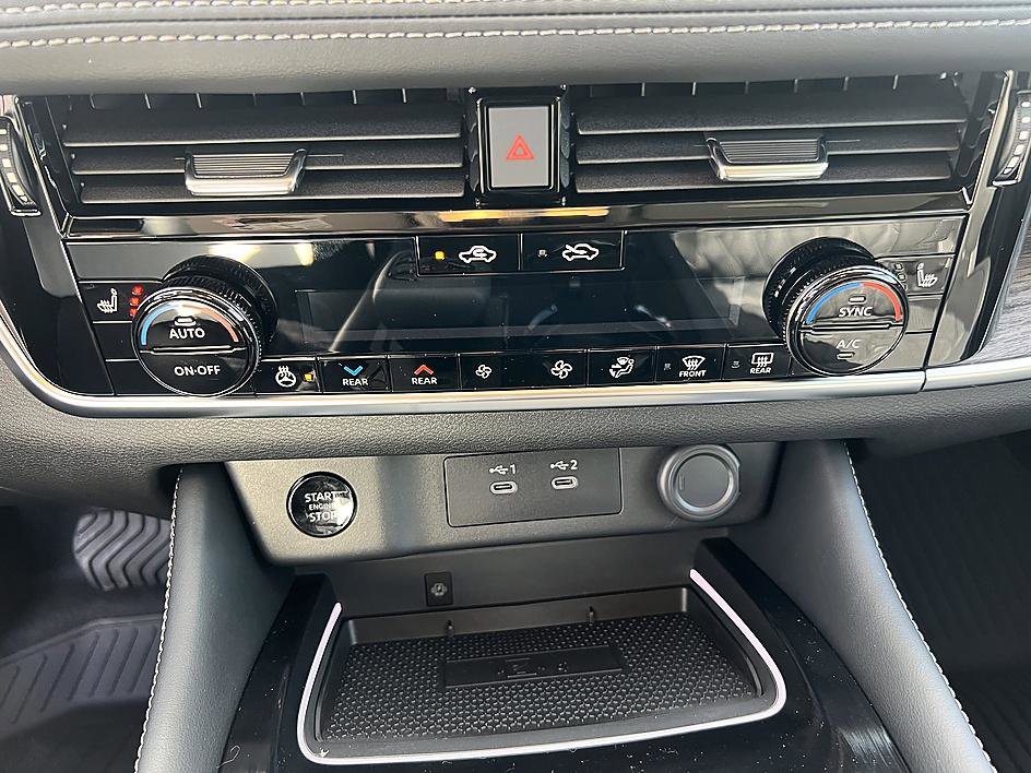 New 2026 Nissan Rogue Platinum w/ Platinum Premium Package image 16