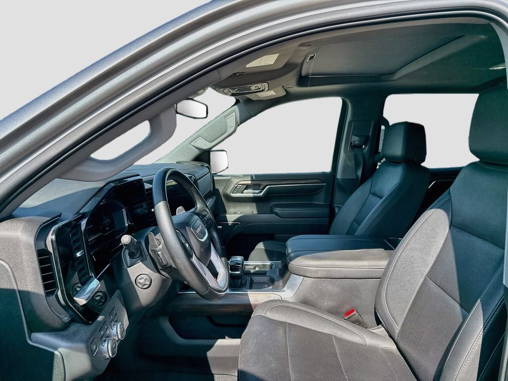 Used 2023 GMC Sierra 1500 SLT AWD/4WD image 11