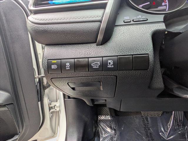 Used 2022 Toyota Camry SE w/ Carpet Mat Package (TMS) AWD/4WD image 20