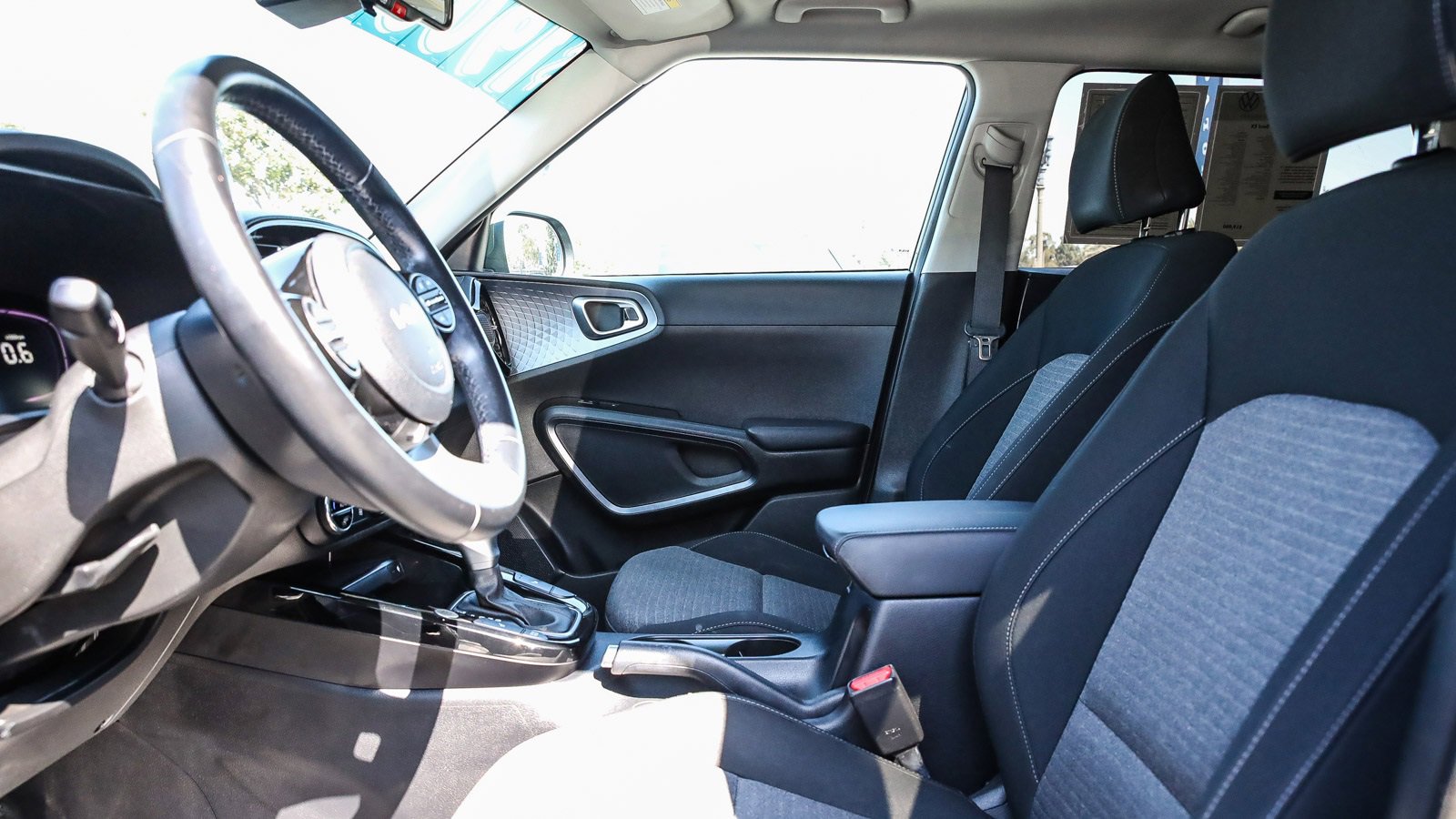 Used 2023 Kia Soul EX image 17