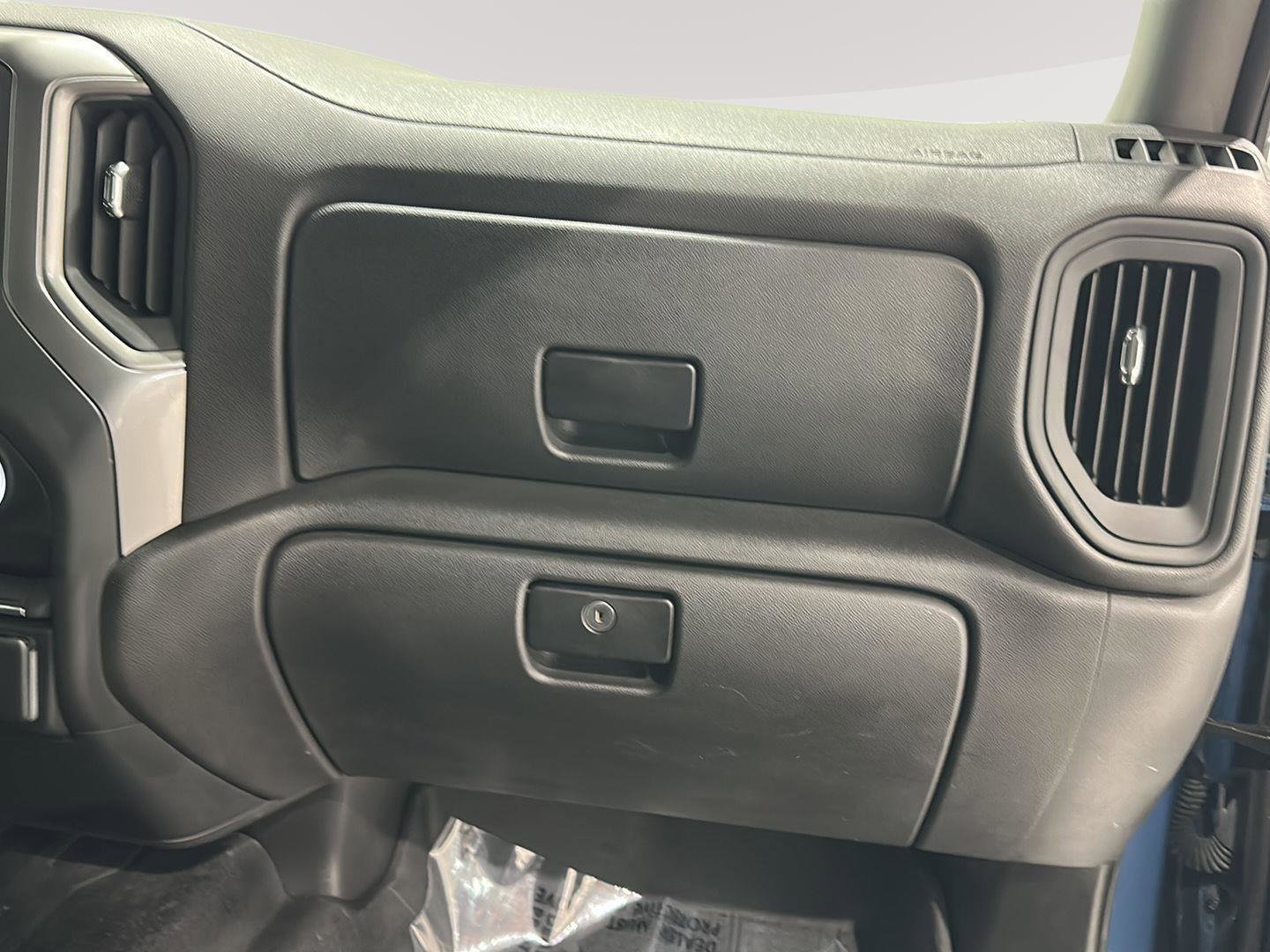 Used 2024 Chevrolet Silverado 1500 Custom image 21